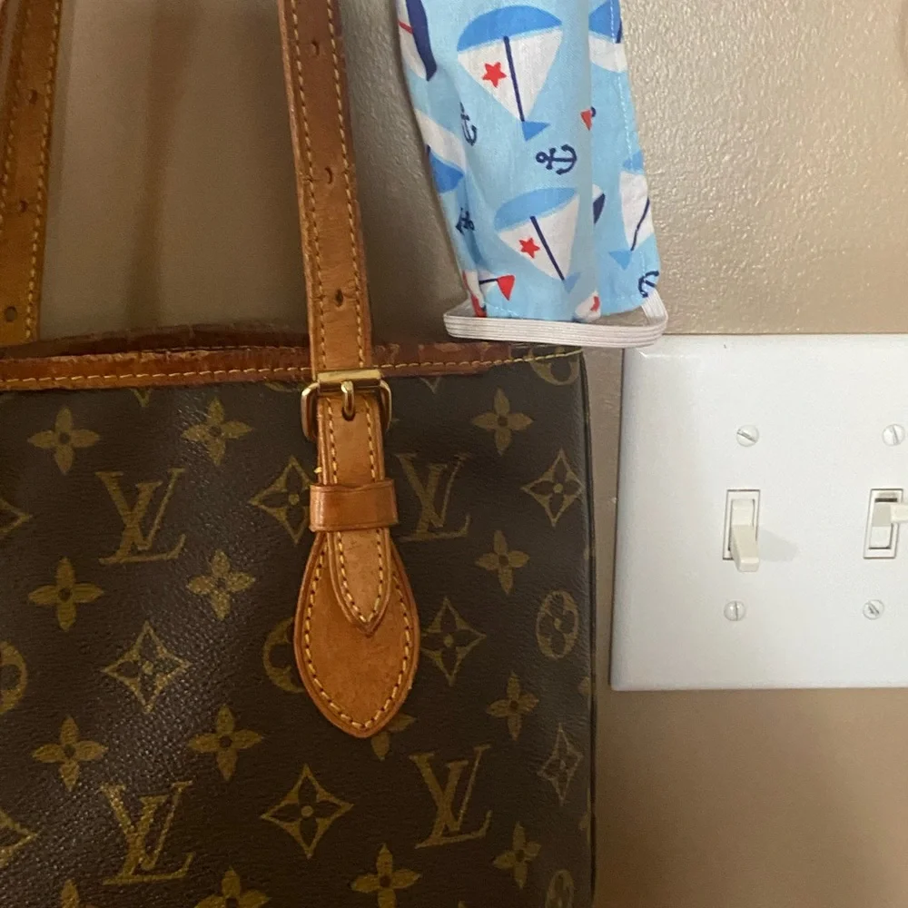 Louis Vuitton bucket shoulder bag used - Picture 3 of 16